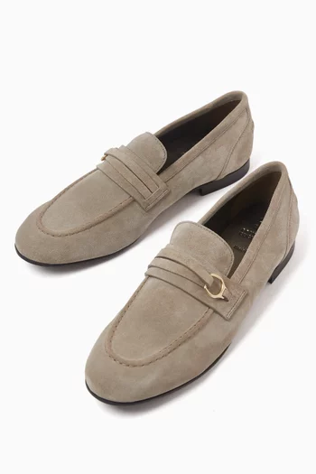 Classic Loafers in Suede
