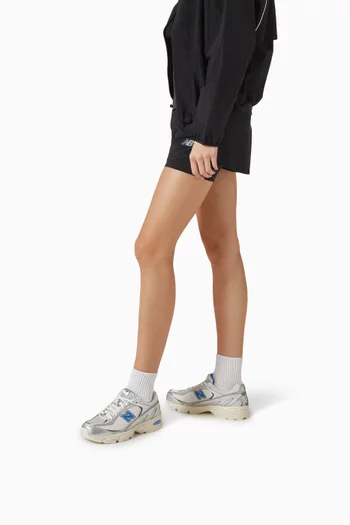 سنيكرز 509 جلد لامع