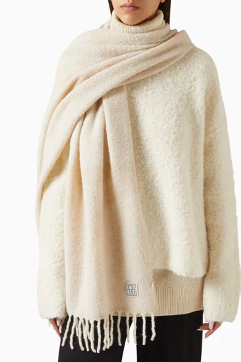 وشاح بنقشة شعار الماركة صوف جاكار