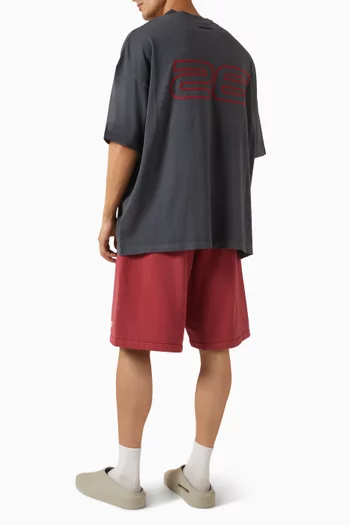 تي شيرت بشعار الماركة من التسعينيات قطن