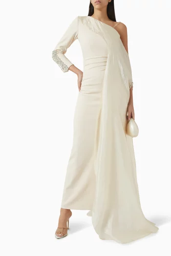 فستان طويل مطرز بالكريستال