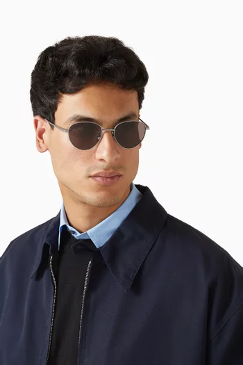 Round Sunglasses in Titanium