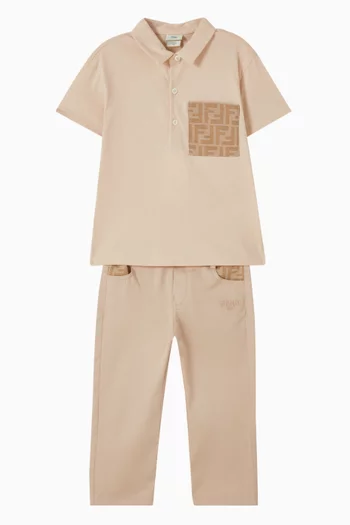 بنطال بشعار الماركة