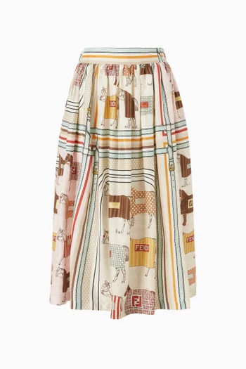 تنورة بنقشة أحصنة