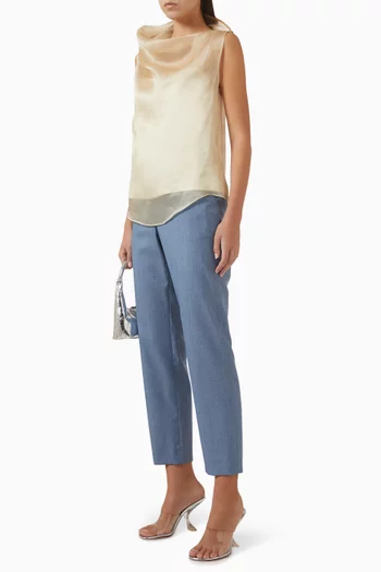 بلوزة بقصة مستقيمة بياقة عالية أورجانزا