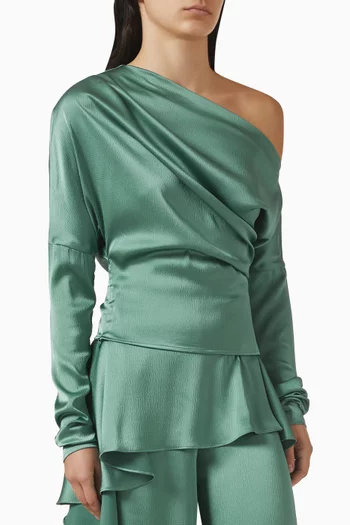 بلوزة جودي بكتف مكشوف