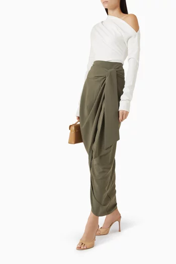 بلوزة آيلا بكتف مكشوف