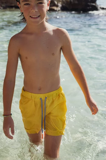 شورت سباحة قماش أوروبي خفيف للغاية