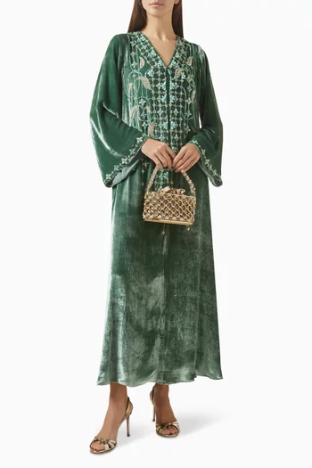 قفطان مزين بتطريزات مخمل