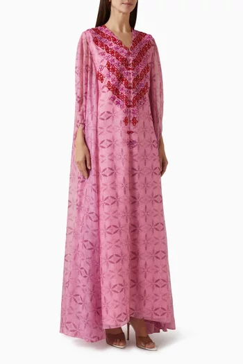 فستان بأكمام كاب وتطريزات شيفون