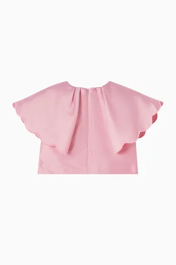 بلوزة بأكمام جرس