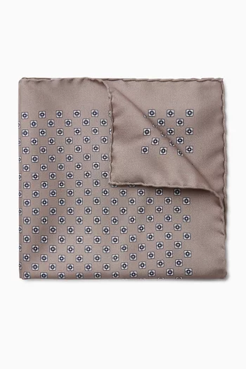 Square Pattern Pocket Square in Silk