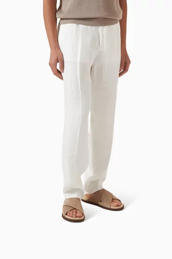 حذاء مفتوح بسيور متقاطعة شمواه