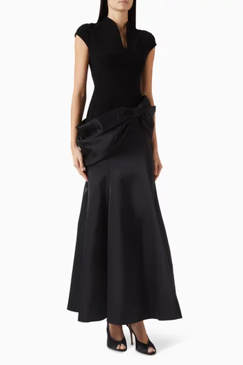 فستان سهرة بعقدة ستان وكريب