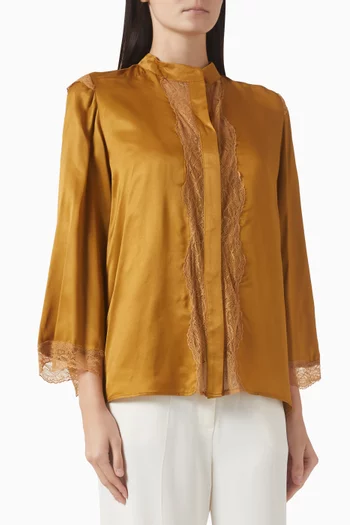 قميص بأشرطة دانتيل