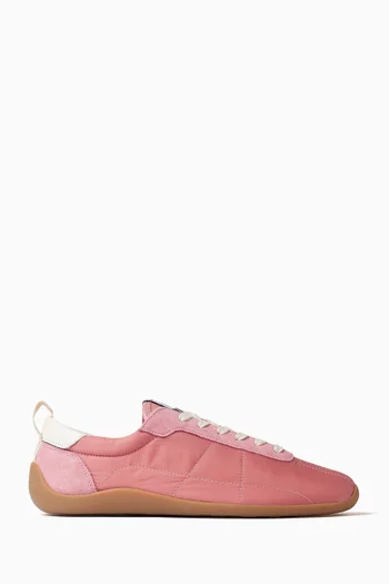 Striker Low-top Flat Sneakers