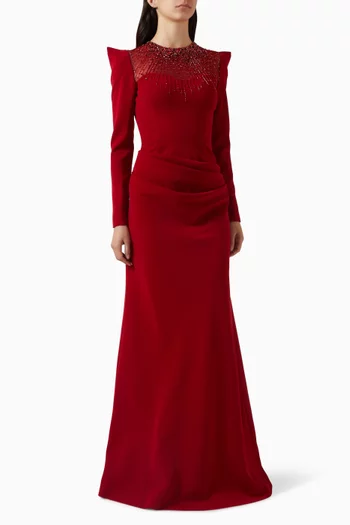 فستان سهرة مزين بتطريزات