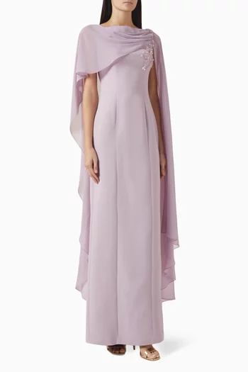 فستان بكاب وتطريزات يدوية