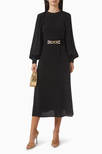 فستان متوسط الطول بحزام