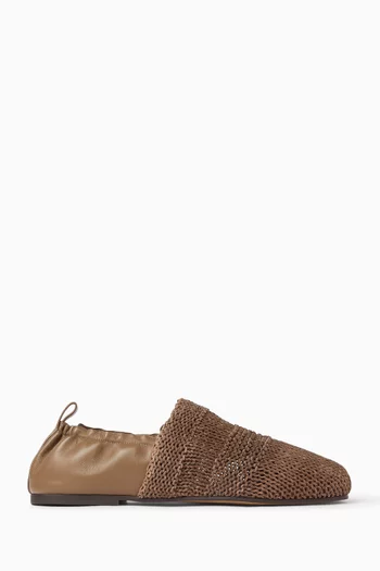 حذاء سهل الارتداء بتصميم منسوج جلد