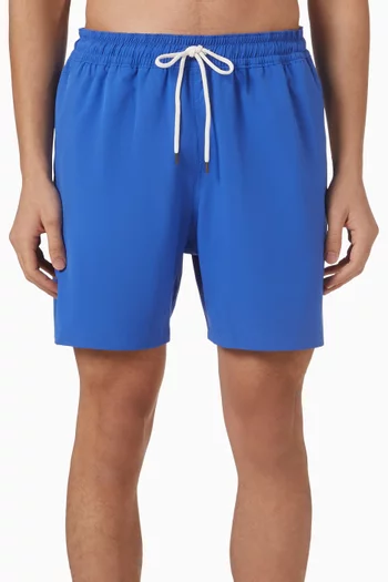 شورت سباحة متوسط الطول