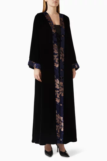 Embossed-border Abaya in Velvet