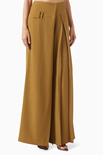 بنطال بقصة ساق واسعة