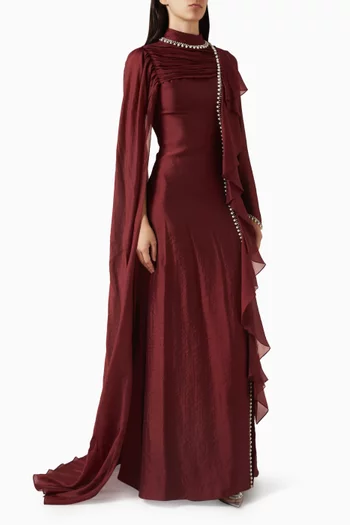 فستان سهرة بكاب مزين بتطريزات باللؤلؤ