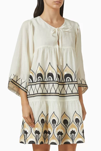 فستان قصير مطرز