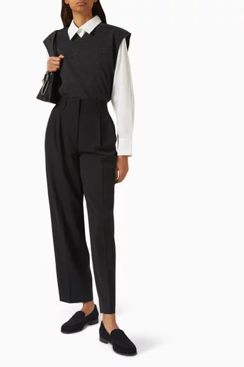 سترة صوف مارينو بنمط فيست وفتحة رقبة على شكل حرف V‏