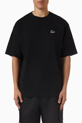 تي شيرت برقعة سنيكرز قطن