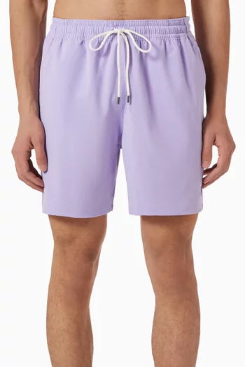 شورت سباحة متوسط الطول