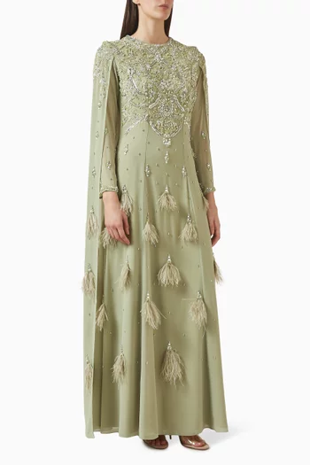 قفطان بكاب وأشرطة بشرّابات