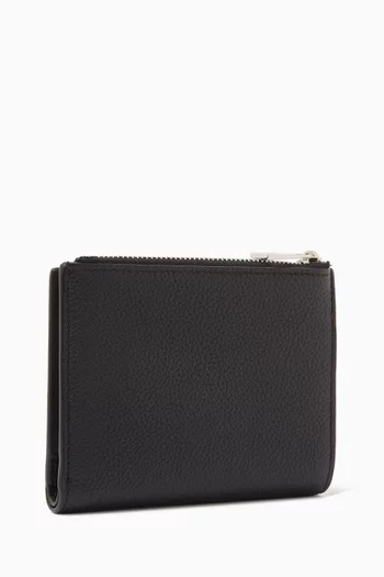 Essential Slim Compact Wallet in Leather