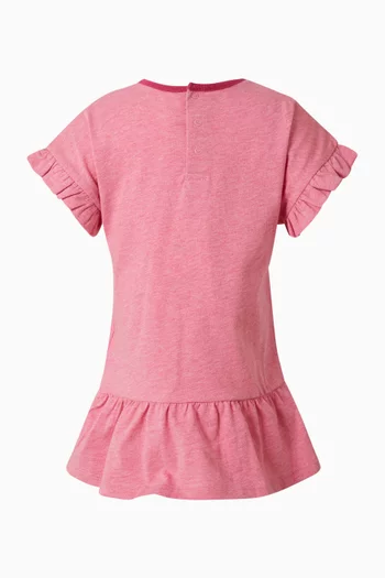 فستان بشعار الماركة وكشكش