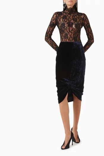 تنورة بدرابيه مخمل