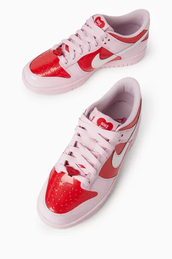 سنيكرز دانك أسفل الكاحل