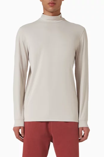 تي شيرت بياقة عالية للحماية من الأشعة فوق البنفسجية