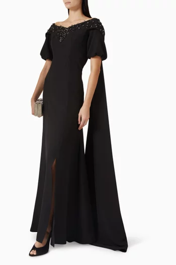 فستان مزين بتطريزات بالخرز كريب