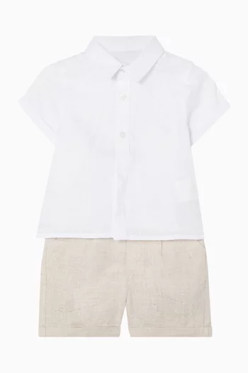 قميص بأزرار