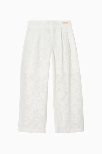 بنطال بطيات