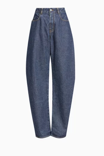 Curved-fit Jeans in Denim