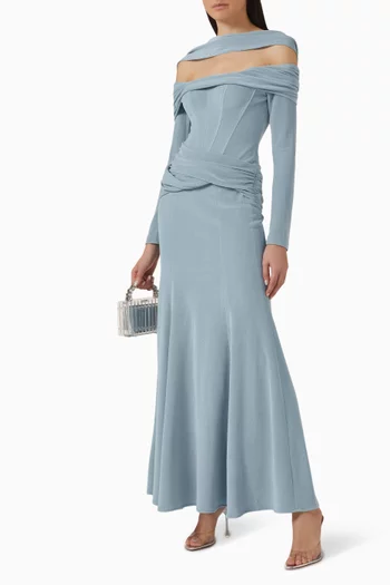 فستان سهرة بحافة بقصة ذيل السمكة وأكتاف مكشوفة