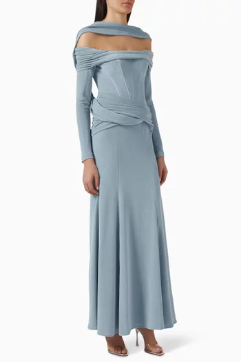 فستان سهرة بحافة بقصة ذيل السمكة وأكتاف مكشوفة