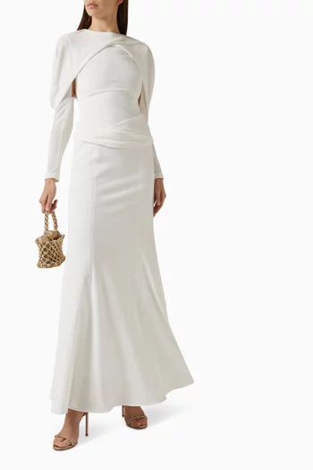 فستان سهرة بدرابيه وقصة ذيل السمكة