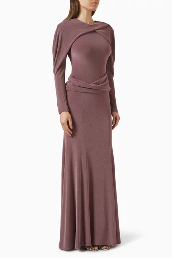 فستان سهرة بدرابيه وقصة ذيل السمكة