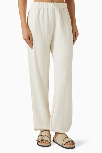 بنطال رياضي بقصة بويفريند وجيوب فرنش تيري