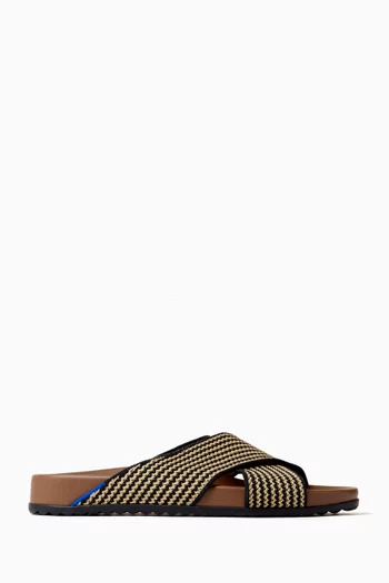 حذاء مفتوح ويكاند بكعب مسطح نسيج