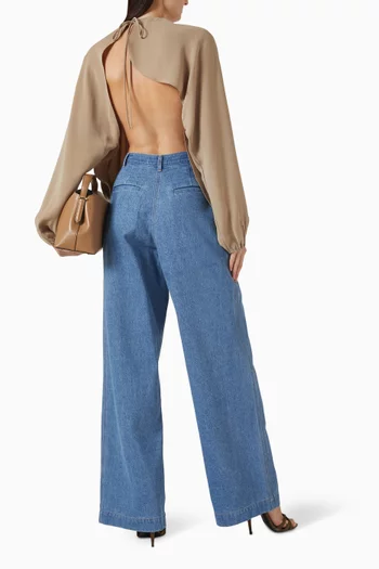 بلوزة هانز بظهر مكشوف