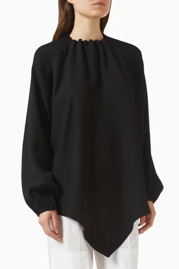 بلوزة هانز بظهر مكشوف